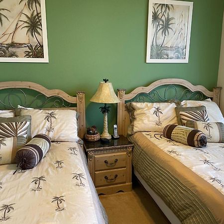Beautiful New Luxury Townhome With Private Beach And Swimming Pools Ruskin Bagian luar foto